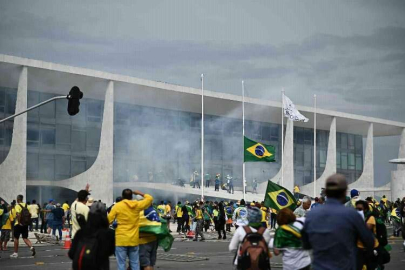 Brezilya’da eski Devlet Başkanı Bolsonaro’ya “Kongre baskını” soruşturması