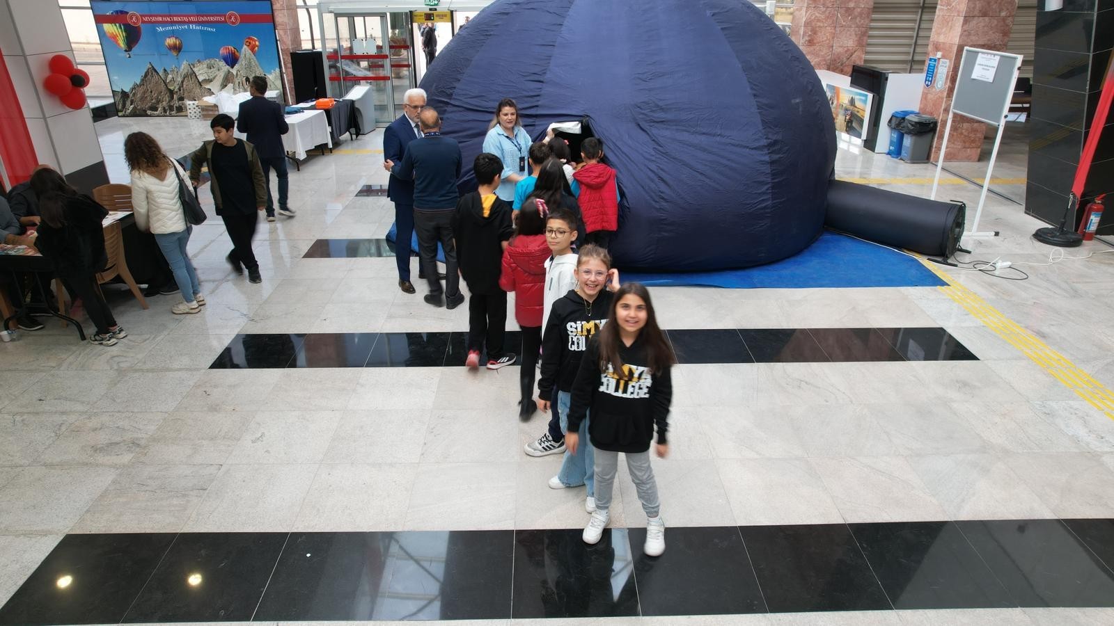 Nevşehir Bilim ve Teknoloji Festivali (NevBilTekFest) 2. Gününde Misafirlerini Ağırlamaya Devam Ediyor